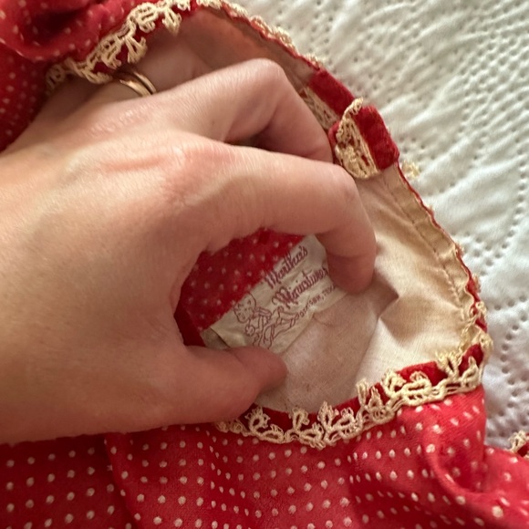 Martha’s Miniature Vintage Dress with Sewn in Petticoat - Picture 8 of 8